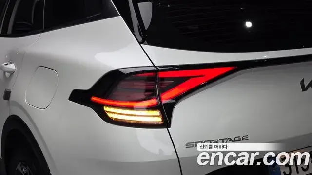 Kia Sportage 2022 — Şəkil 17/36