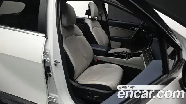 Kia Sportage 2022 — Şəkil 16/36