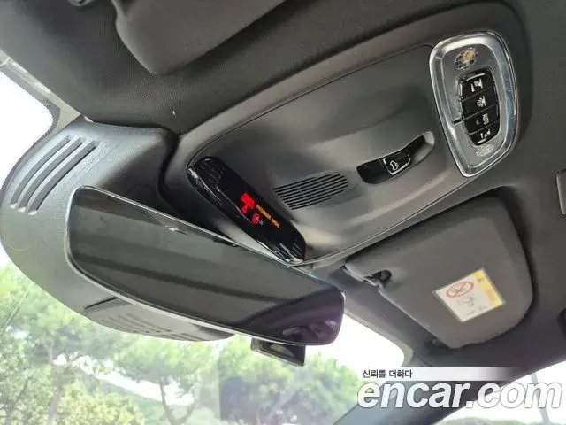 Volvo XC60 2021 — Фото 16/19