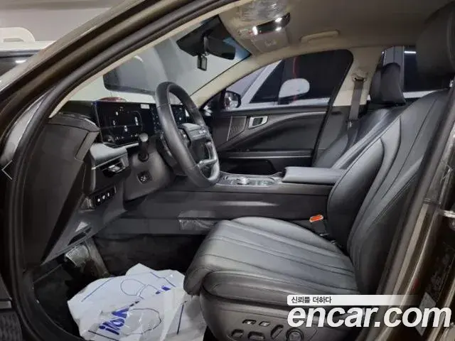Kia K8 2025 — ფოტო 16/18