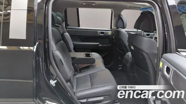 Hyundai Santa Fe 2023 — Фото 12/20