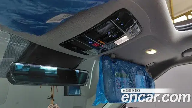 Hyundai Santa Fe 2023 — Фото 18/20