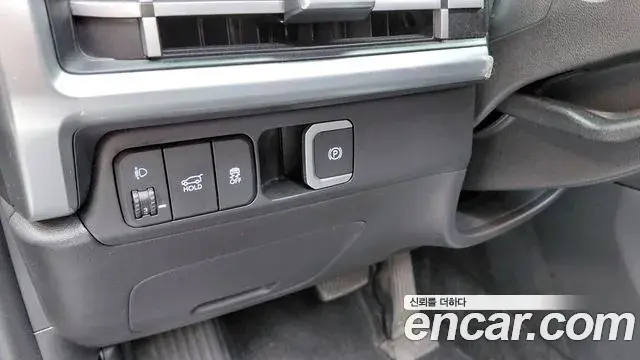 Hyundai Santa Fe 2023 — Фото 19/20