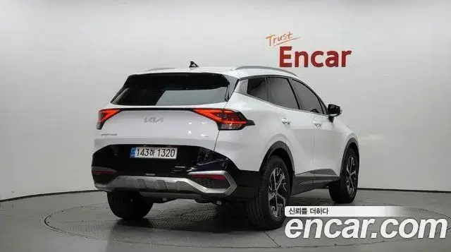 Kia Sportage 2022 — Şəkil 25/32