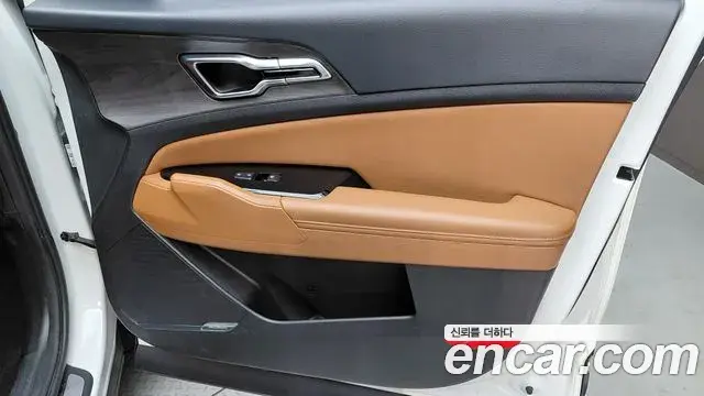 Kia Sportage 2022 — Şəkil 18/32