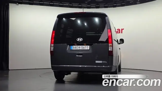 Hyundai Staria 2025 — Фото 4/20