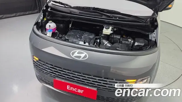 Hyundai Staria 2025 — Фото 6/20