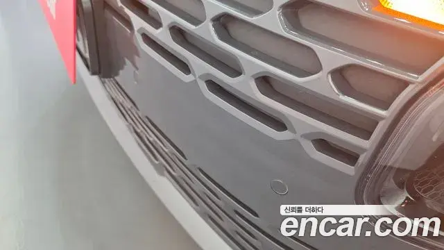 Hyundai Staria 2025 — Фото 18/20