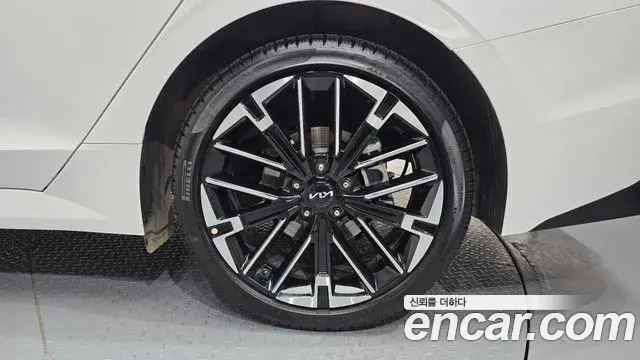 Kia K5 2026 — ფოტო 17/32