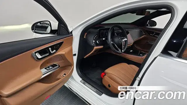 Mercedes-Benz E-Class 2026 — Фото 10/20
