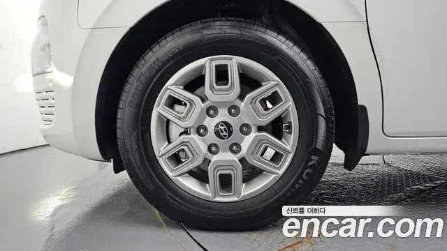 Hyundai Staria 2025 — Фото 5/20