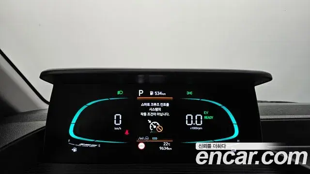 Hyundai Staria 2025 — Фото 8/20
