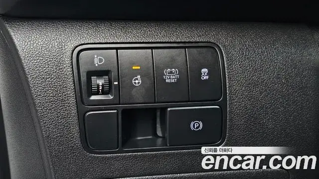 Hyundai Staria 2025 — Фото 13/20