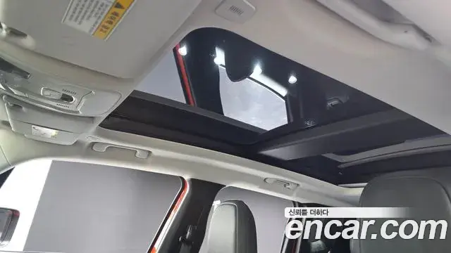 Jeep Renegade 2019 — Фото 15/20