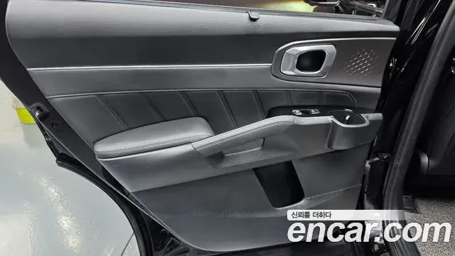 Kia Sorento 2021 — ფოტო 34/36