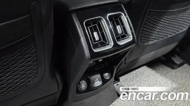 Kia Sorento 2021 — ფოტო 25/36