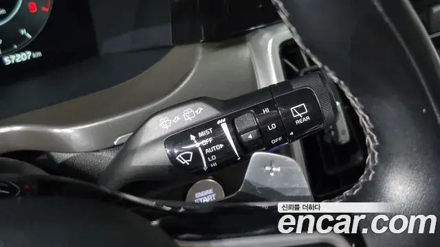 Kia Sorento 2021 — ფოტო 8/36