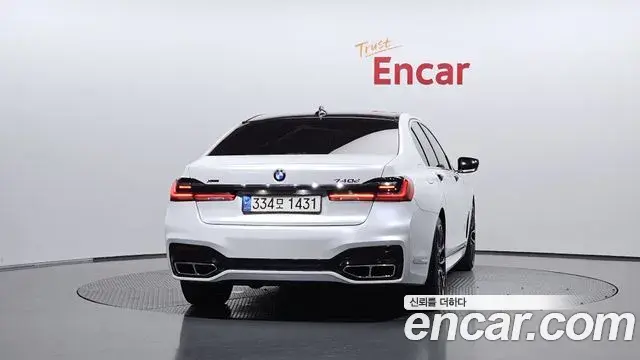 BMW 7 Series 2018 — Фото 4/20