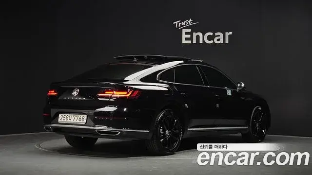 Volkswagen Arteon 2019 — Фото 2/20