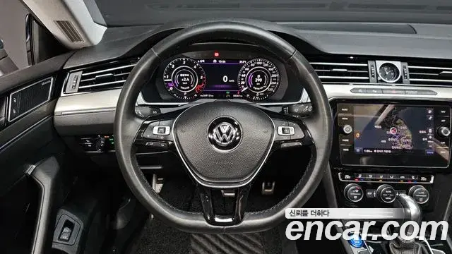 Volkswagen Arteon 2019 — Фото 13/20