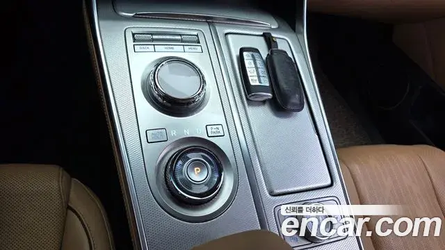 Genesis GV80 2023 — Фото 9/20