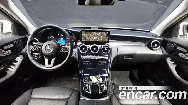 Mercedes-Benz C-Class 2019 — Фото 7/20