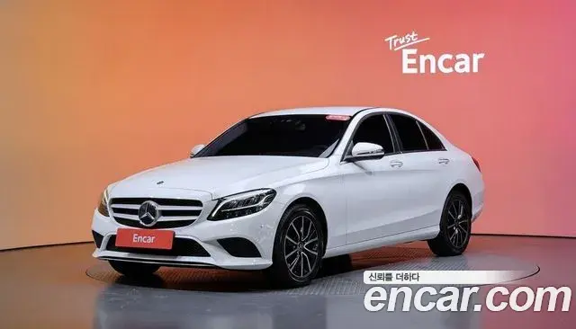 Mercedes-Benz C-Class 2019 — Фото 1/20