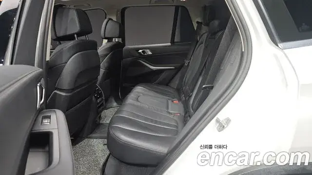 BMW X5 2021 — Фото 12/20