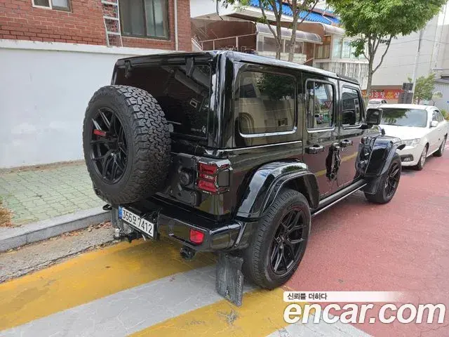 Jeep Wrangler 2024 — Фото 2/20