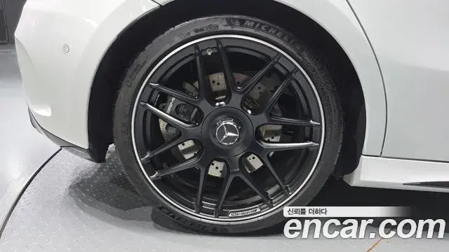 Mercedes-Benz A-Class 2023 — Фото 5/20