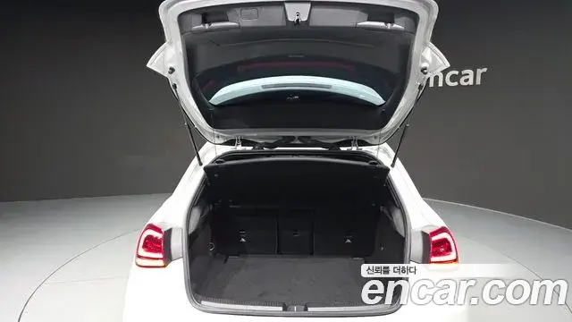 Mercedes-Benz A-Class 2023 — Фото 20/20