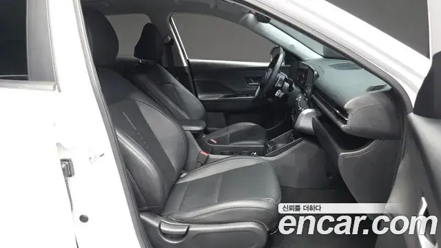 Hyundai Kona 2023 — Фото 11/20