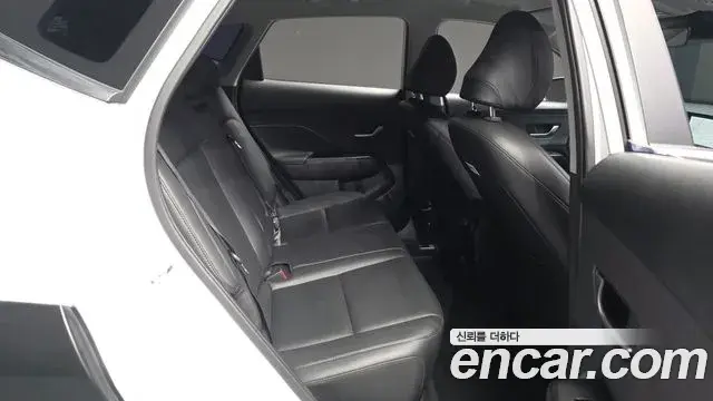 Hyundai Kona 2023 — Фото 12/20