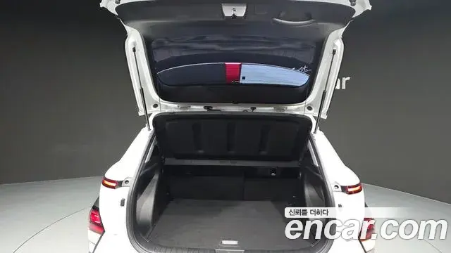 Hyundai Kona 2023 — Фото 20/20
