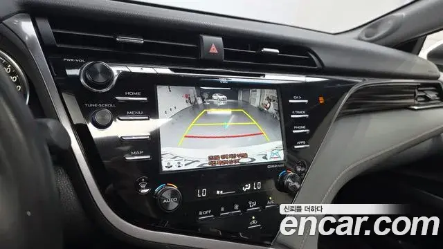Toyota Camry 2019 — Фото 15/20
