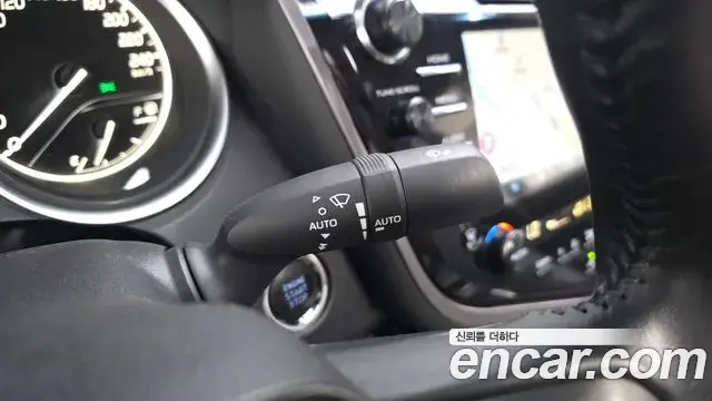 Toyota Camry 2019 — Photo 10/31