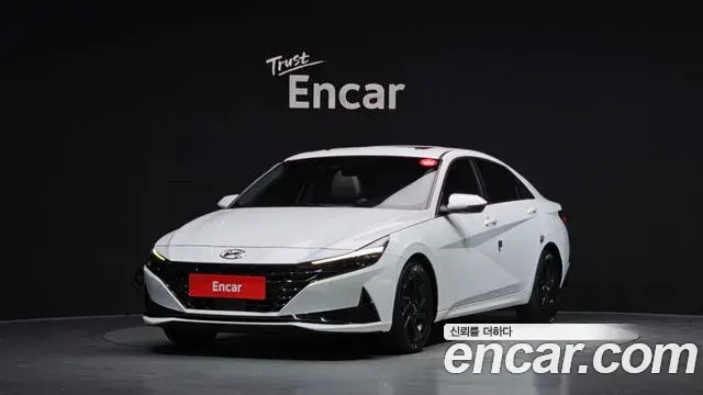 Hyundai Avante 2022 — Фото 1/20
