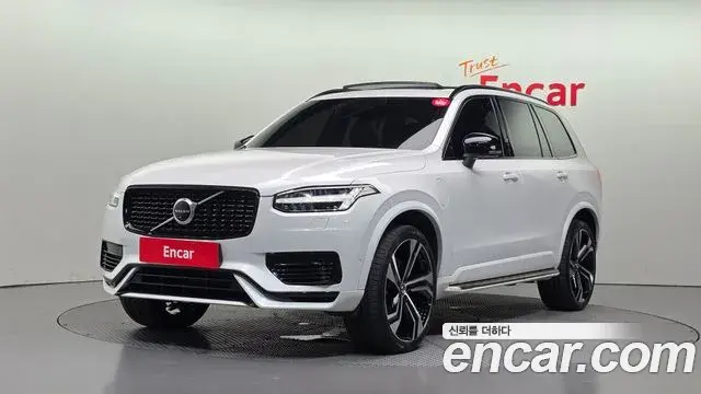 Volvo XC90 2020 — Фото 1/20