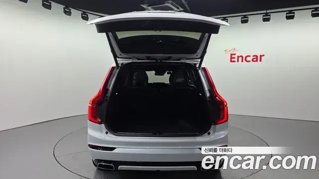 Volvo XC90 2020 — Фото 18/20
