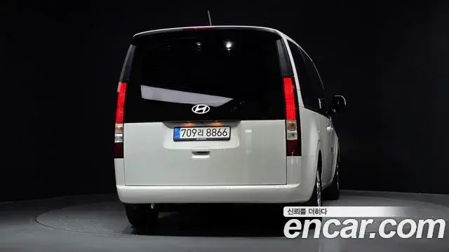 Hyundai Staria 2025 — Фото 4/20