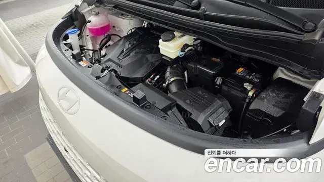 Hyundai Staria 2025 — Фото 6/20