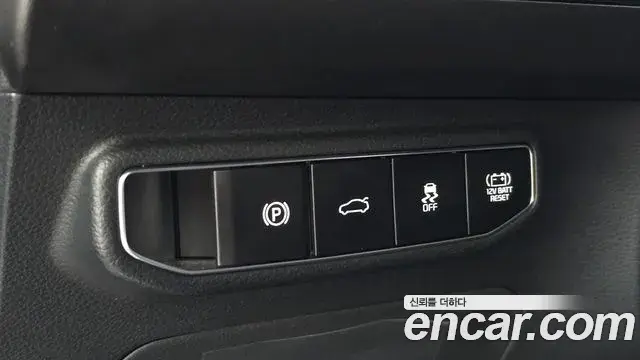Kia K8 2025 — Şəkil 14/20