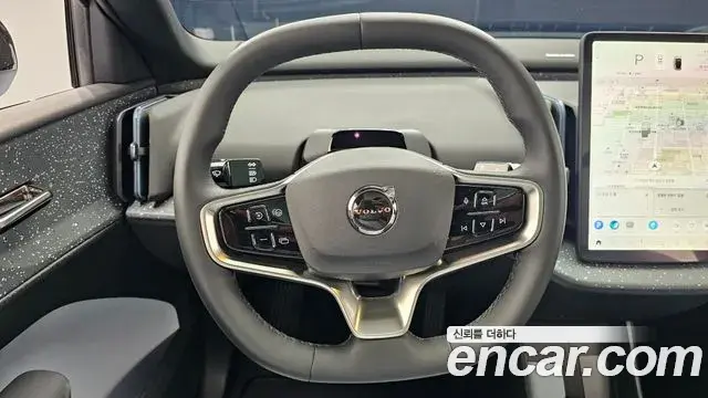 Volvo EX30 2025 — ფოტო 25/33