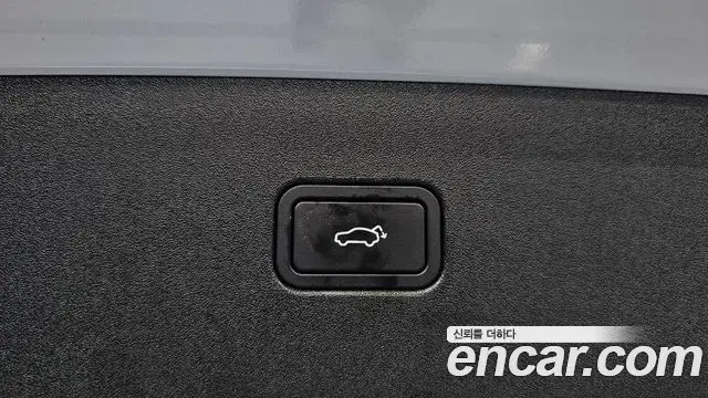 Volvo EX30 2025 — ფოტო 6/33