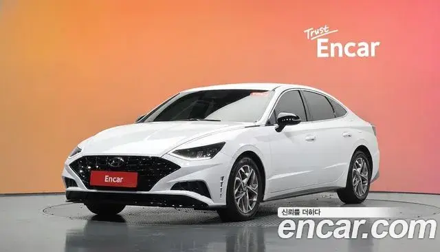 Hyundai Sonata 2020 — Фото 1/20