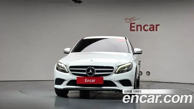 Mercedes-Benz C-Class 2019 — Фото 3/20