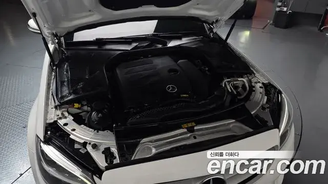 Mercedes-Benz C-Class 2019 — Фото 6/20
