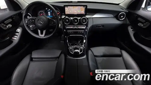Mercedes-Benz C-Class 2019 — Фото 7/20