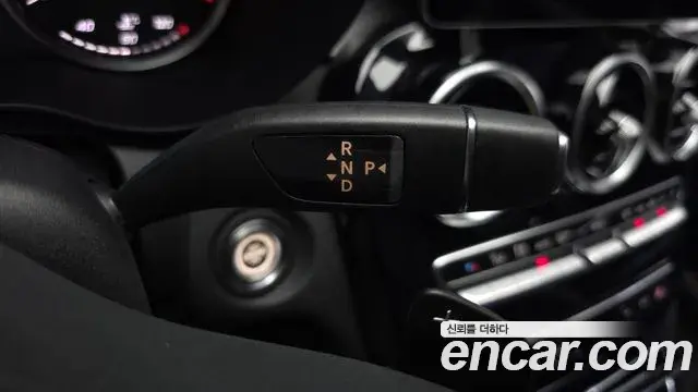 Mercedes-Benz C-Class 2019 — Фото 9/20