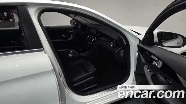 Mercedes-Benz C-Class 2019 — Фото 11/20
